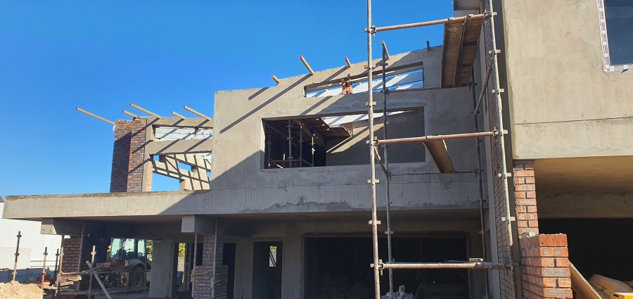 4 Bedroom Property for Sale in Mossel Bay Central Western Cape